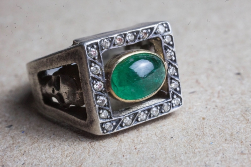 HD Custom jewelery anello teschio smeraldo07
